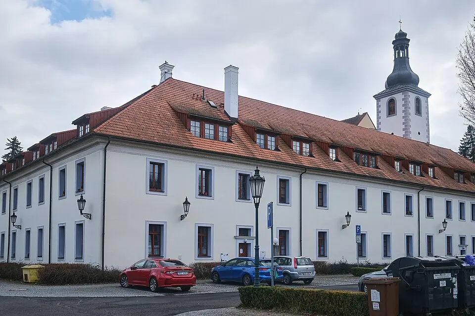 Klášter piaristů