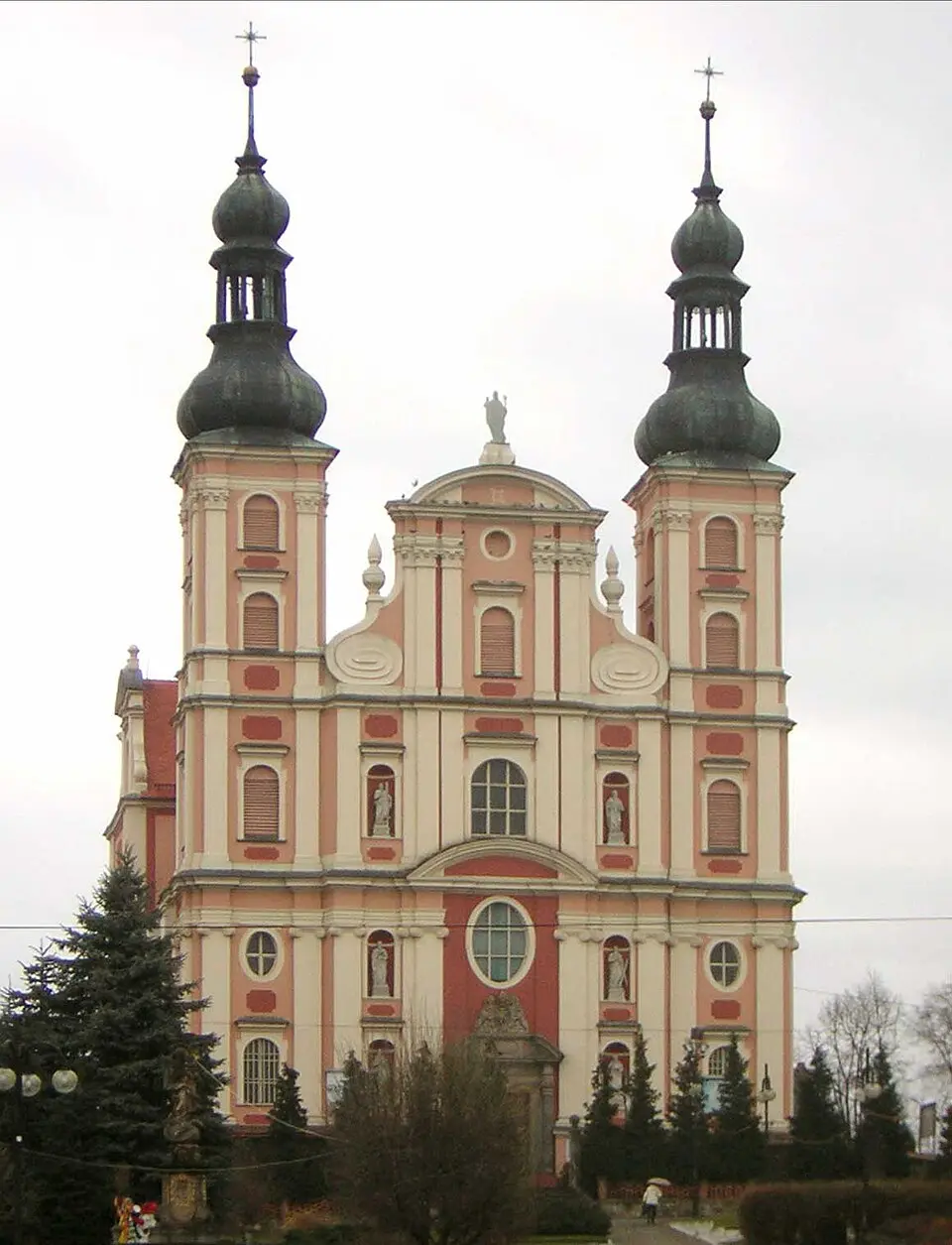 Nikolaus-und-Franz-Xaver-Kirche
