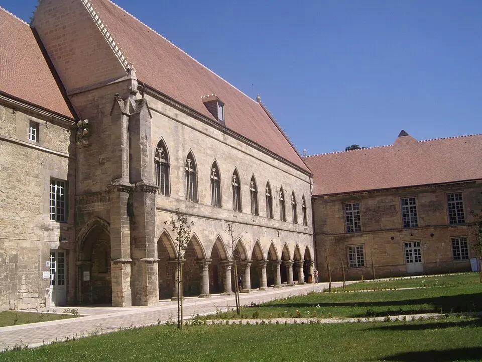 palais épiscopal de Laon
