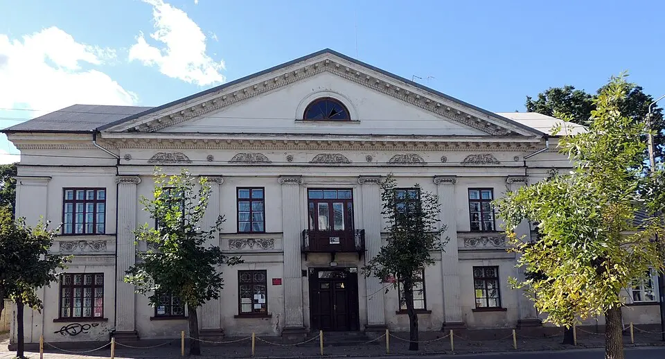 6B Listopadowa Street in Ozorków