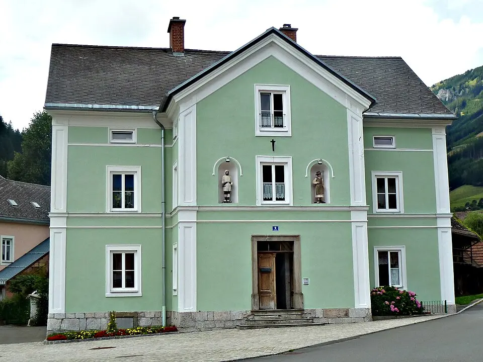 Sog. Bäderhäusl mit Nebengebäude