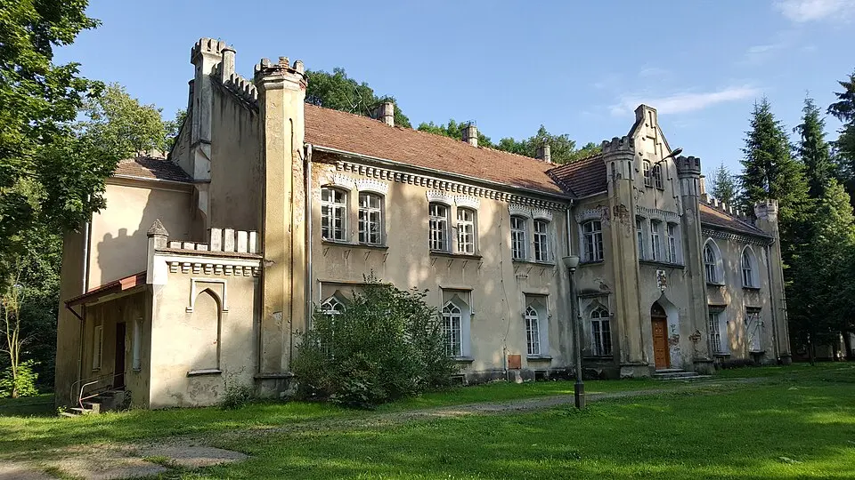 Zespół pałacowo-parkowy