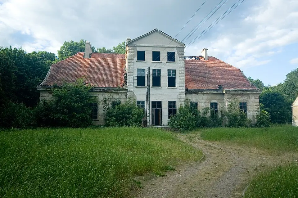 Pałac, Zamkowa 27 w Bieżuniu