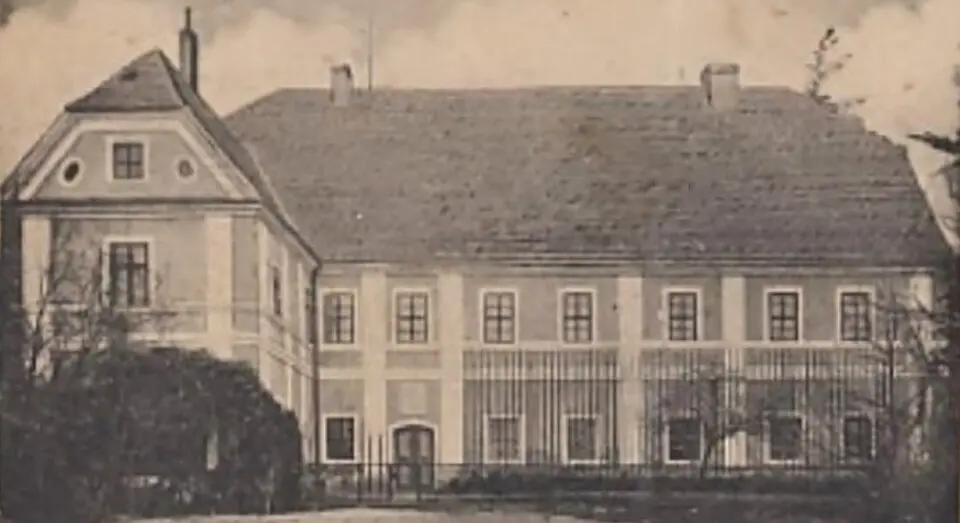 pałac w Komorowicach