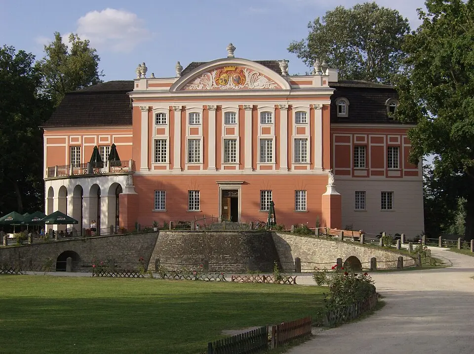 Zamek, następnie pałac