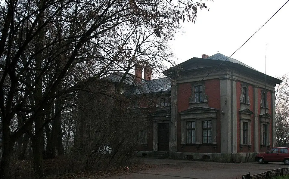 Pałac, Powstańców Wlkp. 22 w Gnieznie