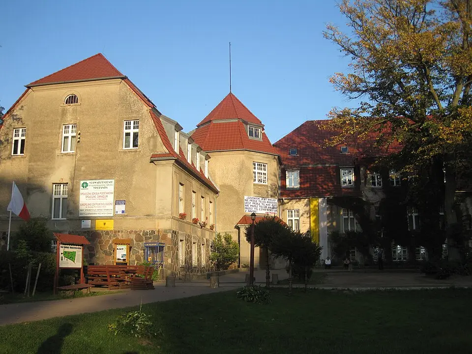 pałac w Niepoględziu