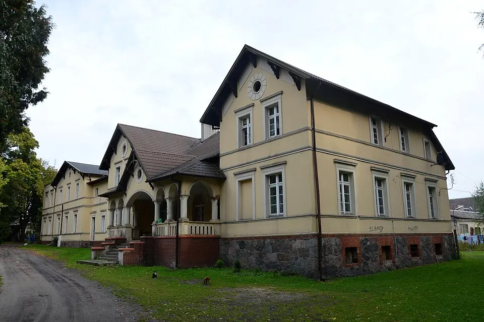Pałac w Nininie