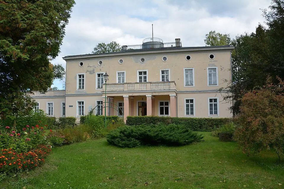 Pałac w Błotnicy Strzeleckiej