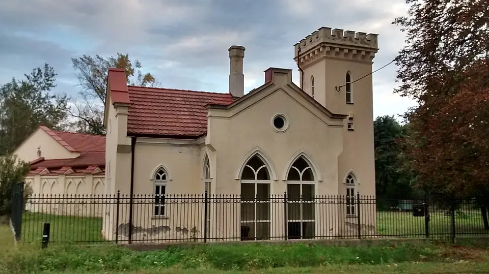 Pałacyk łowczego w Makowie