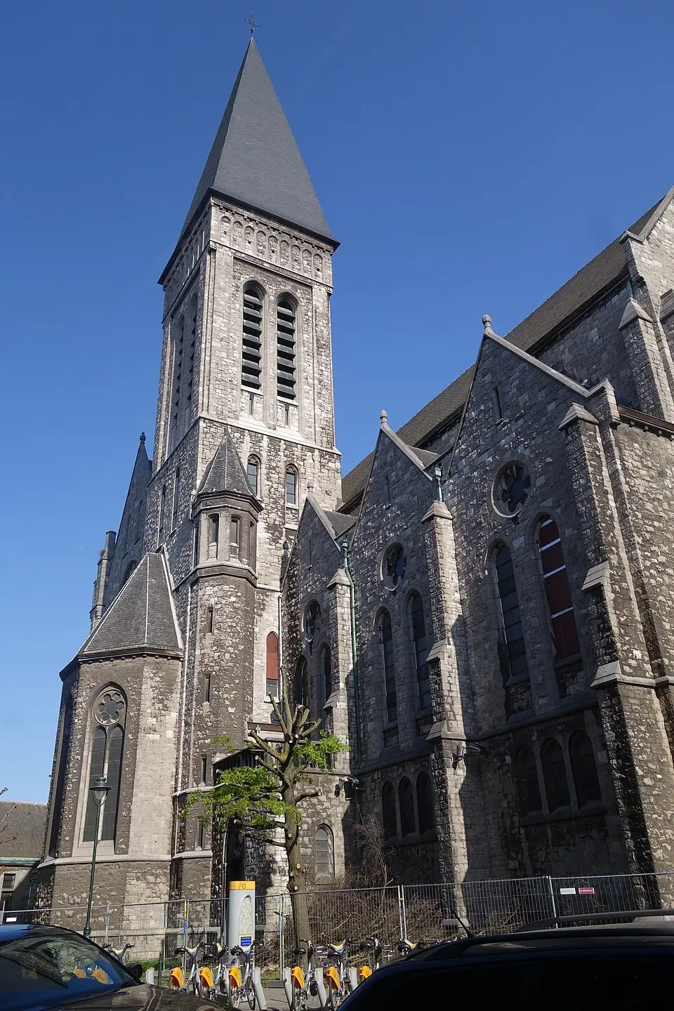 église Saint-François-Xavier