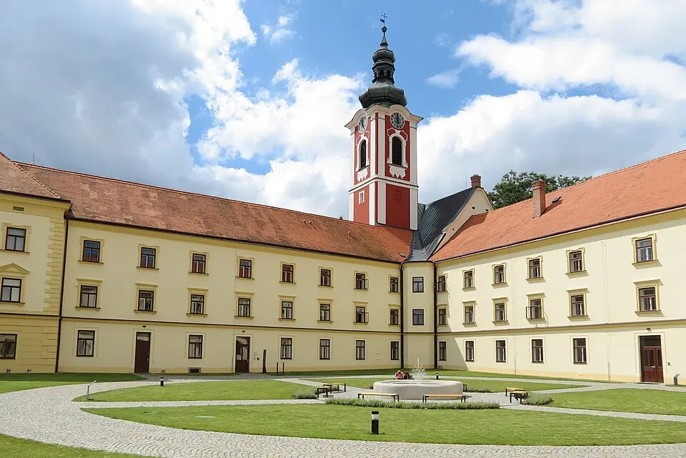 Klášter Pacov