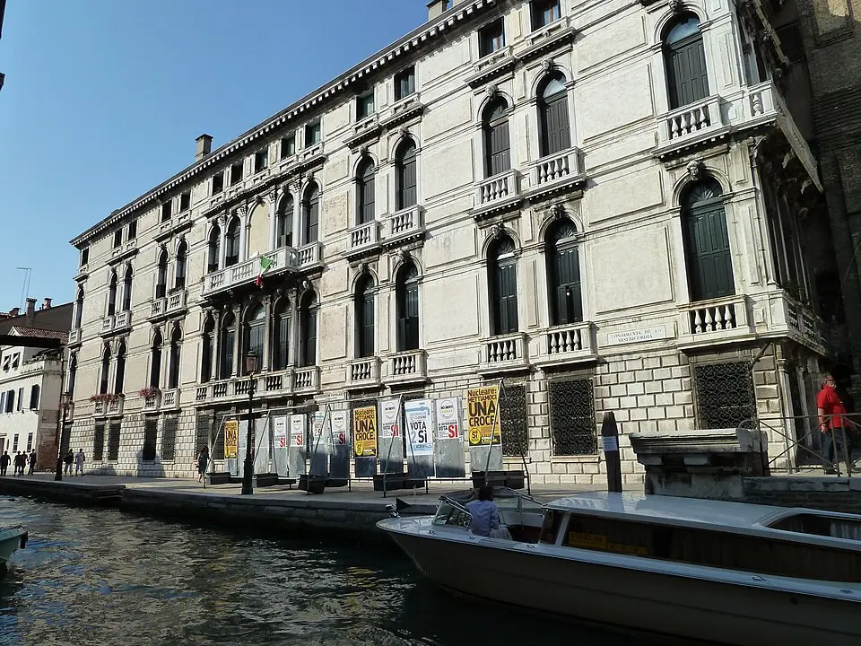 Palazzo Lezze