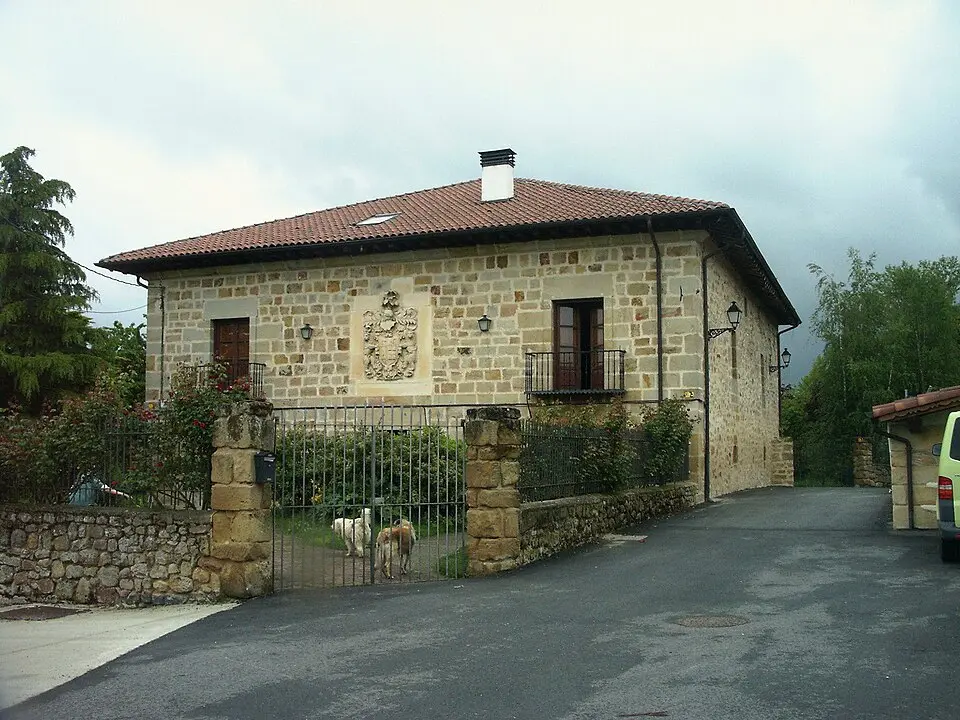 Palacio De Andoin - Luzuriaga