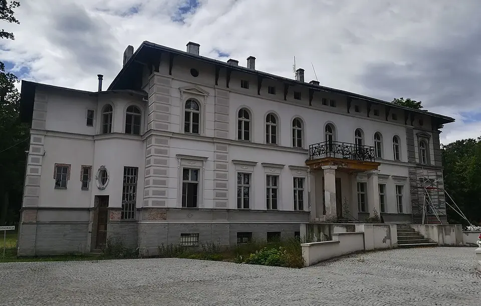 Pałac w Dąbrówce