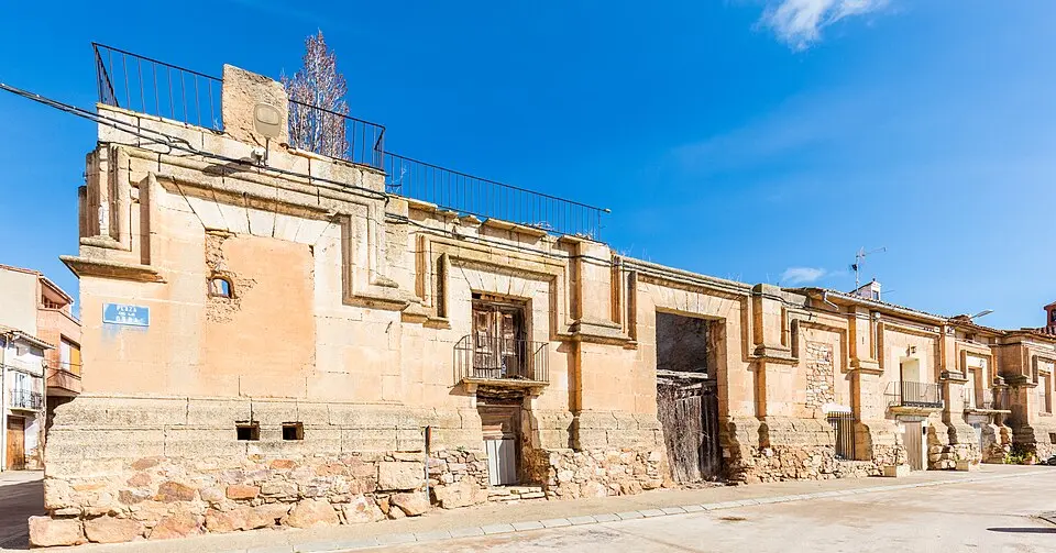 Palacio (plaza de la Obra 30-31)