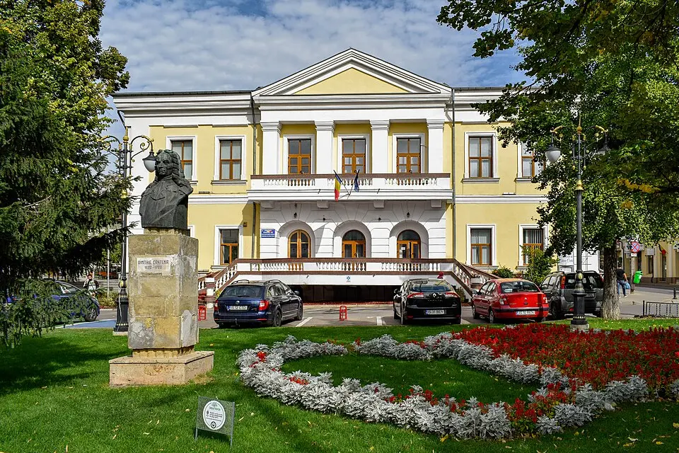 Palatul Cantacuzino-Pașcanu - Primăria veche, azi Starea Civilă