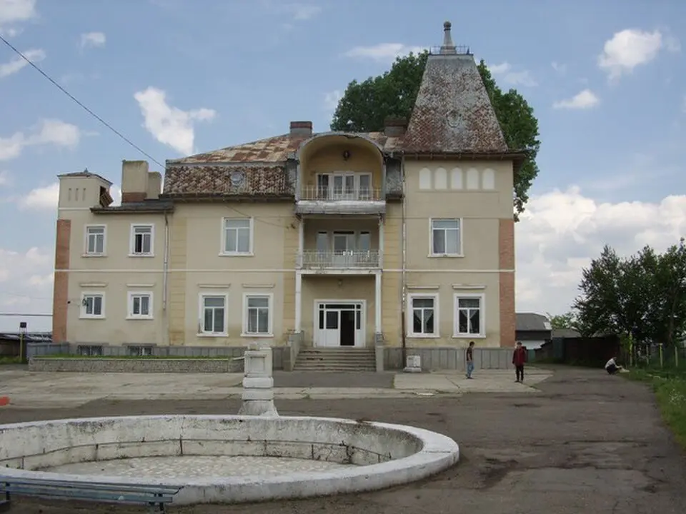 Palatul Sturdza de la Cozmești