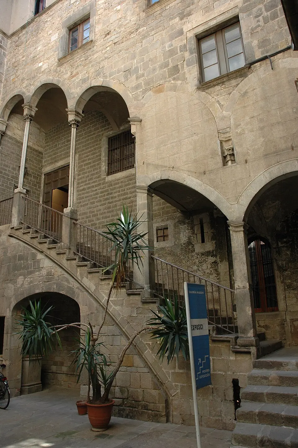 Casa Cervelló-Giudice