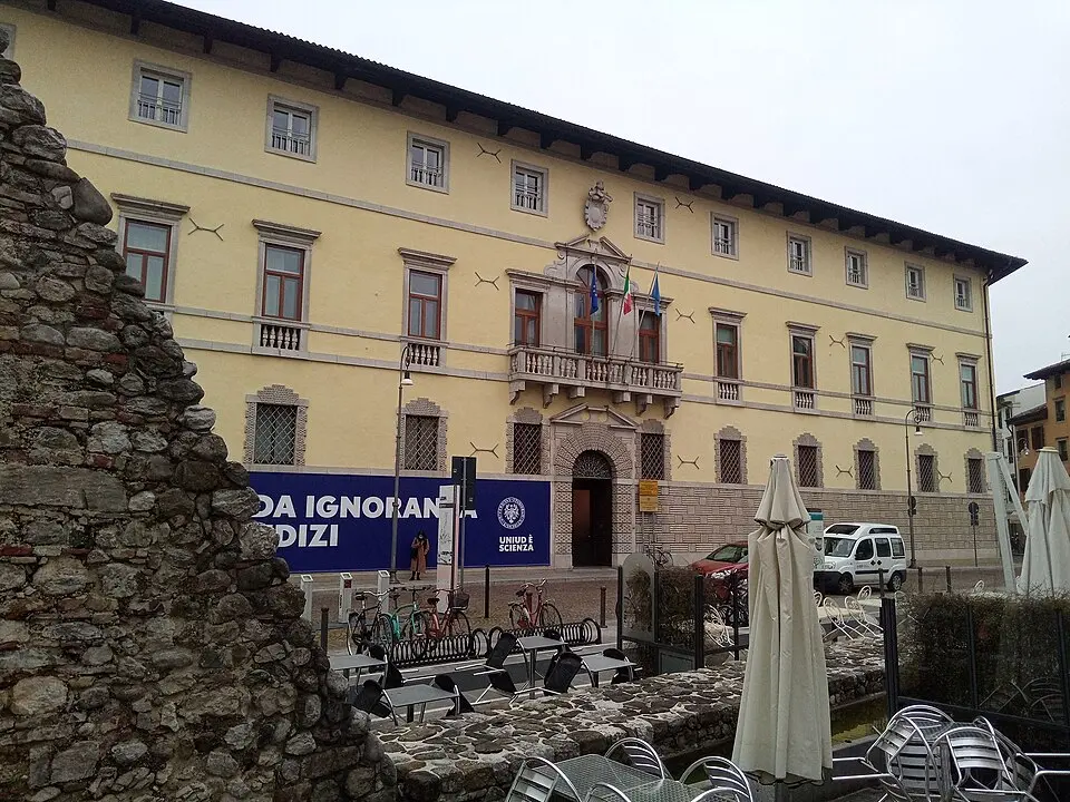 Palazzo Antonini-Cernazai