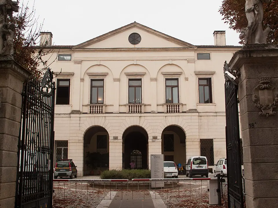 Palazzo Arnaldi Della Torre