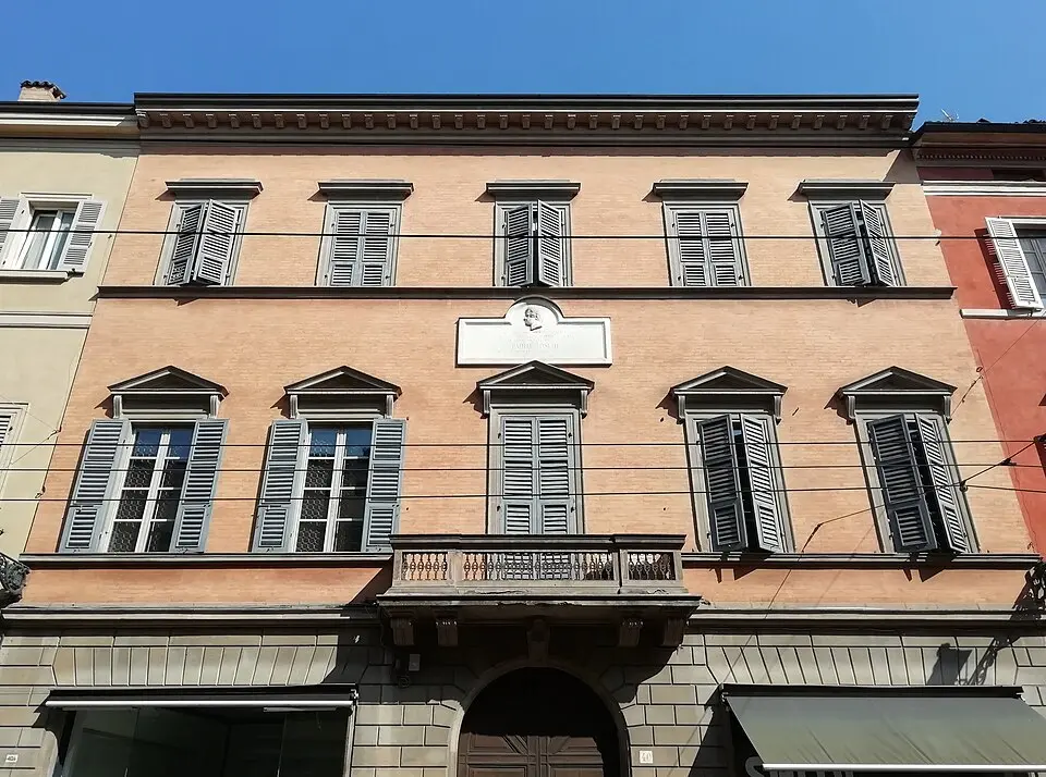 Palazzo Bulloni Serra