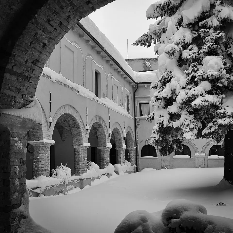 Palazzo del Municipio e chiostro annesso