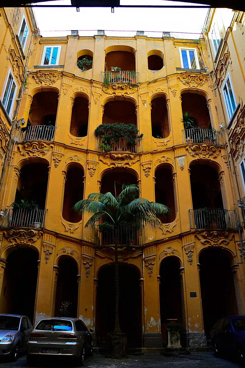 Palazzo Costantino alla Costigliola