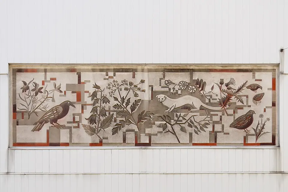 Sgraffito Tiere und Pflanzen des Wienerbergs