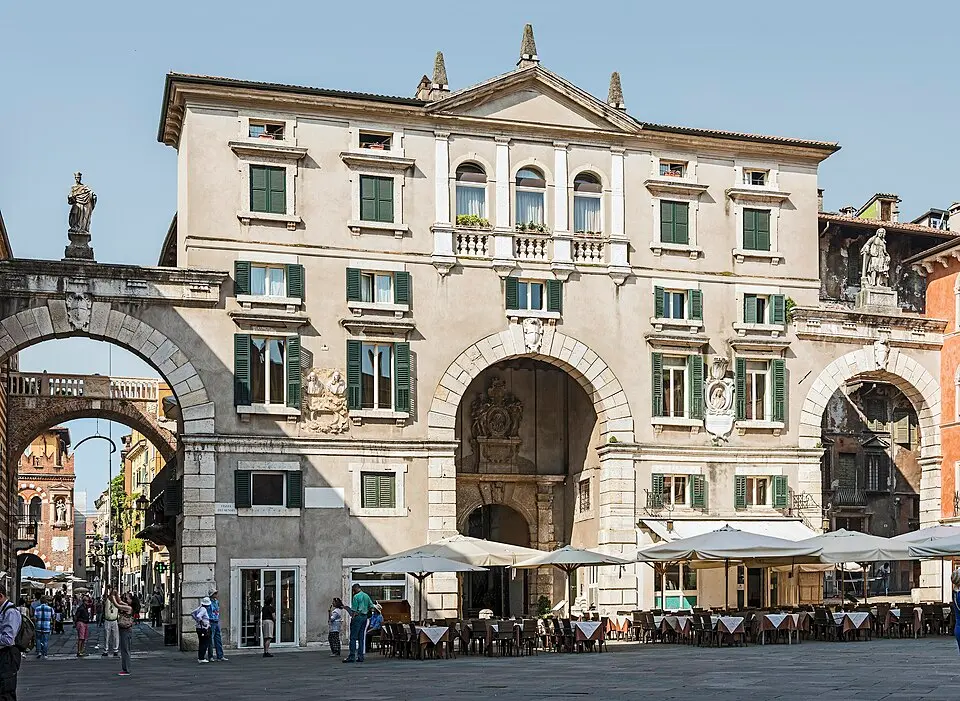 Domus Nova