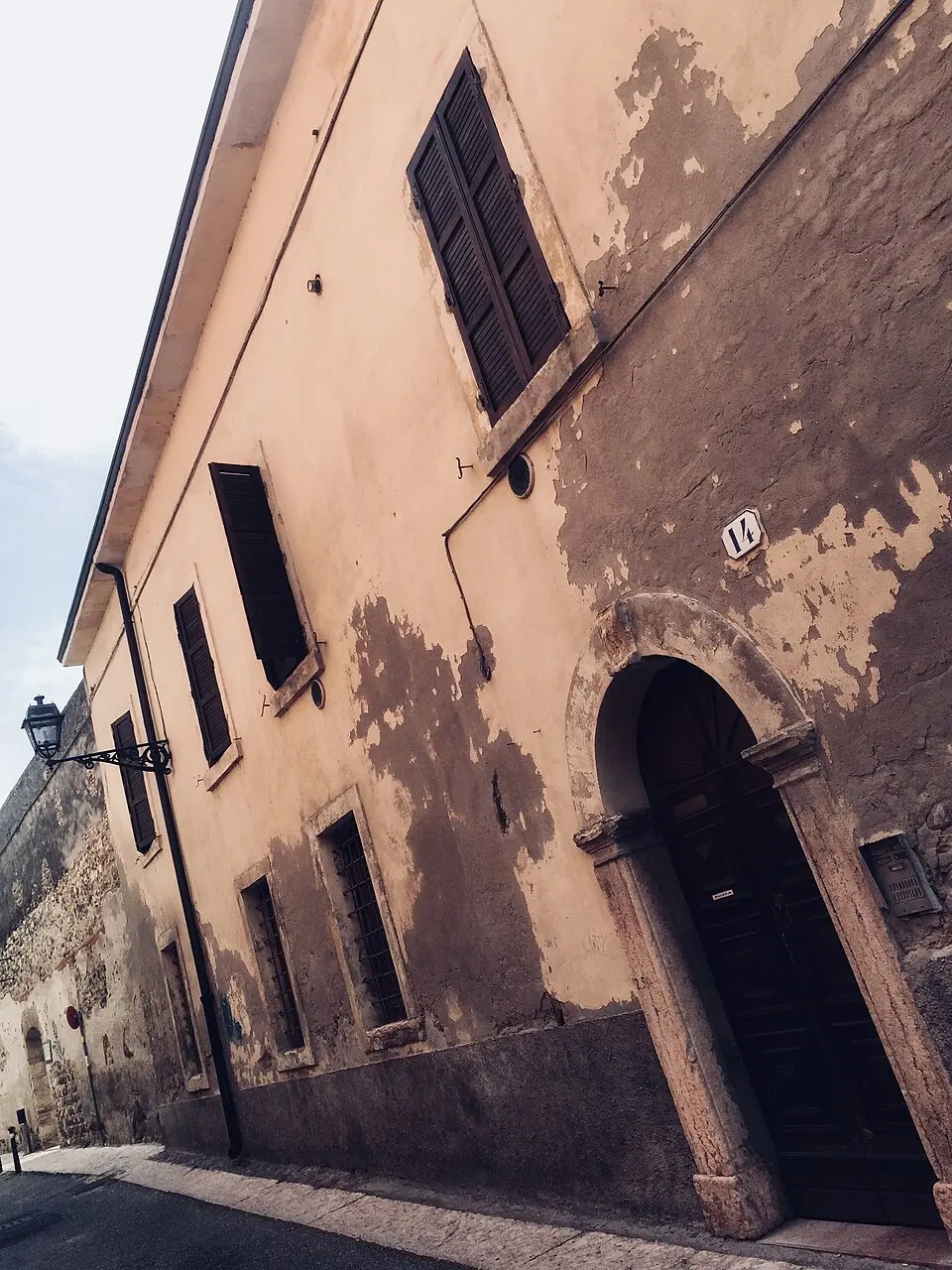 Palazzo in tufo