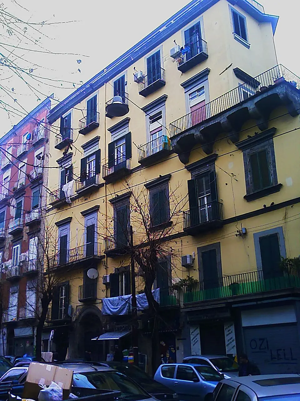 Palazzo in via Carbonara 52