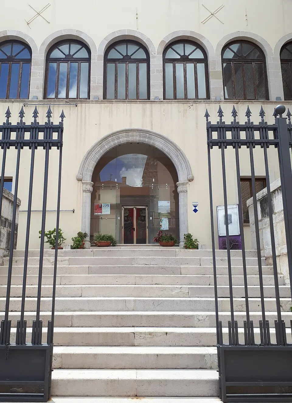 Palazzo Loffredo