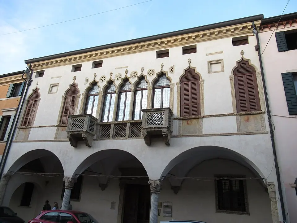 Palazzo Magnavin-Foratti