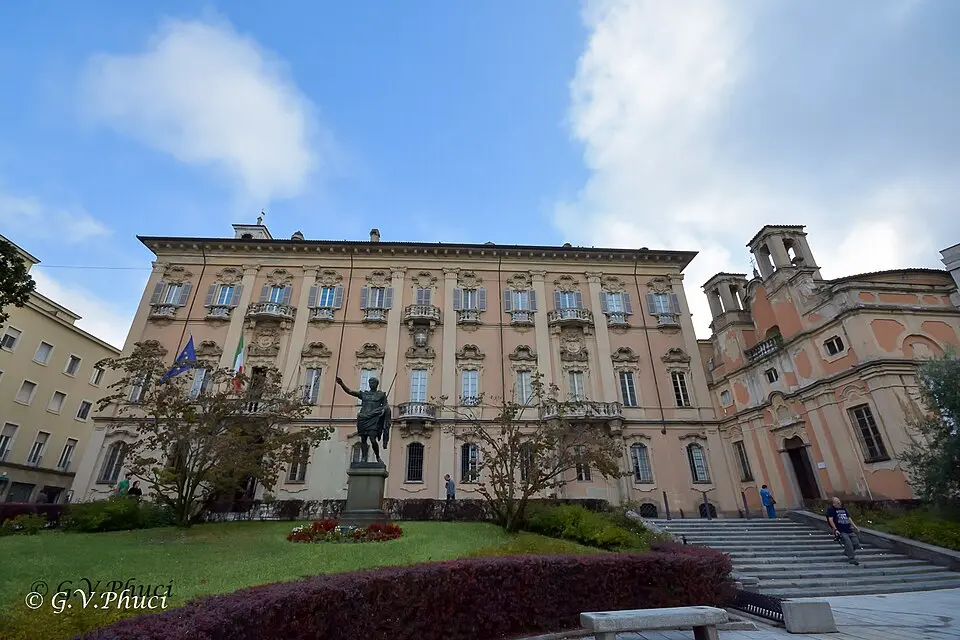 Palazzo Mezzabarba