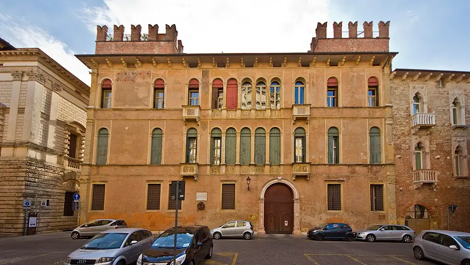 Palazzo Negri De Salvi