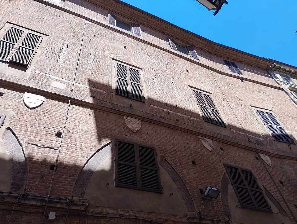 palazzo Petroni