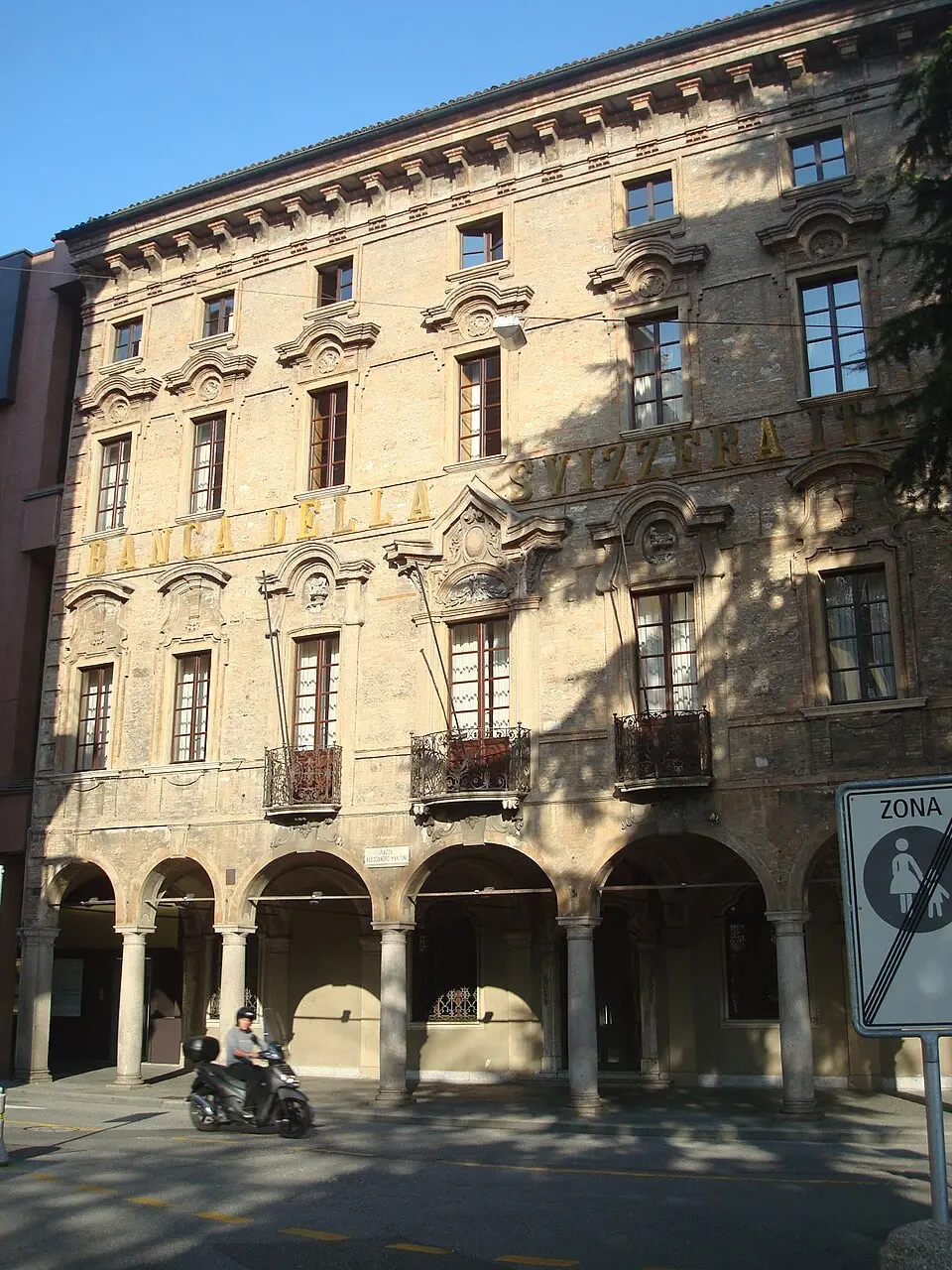 Palazzo Riva di Canova