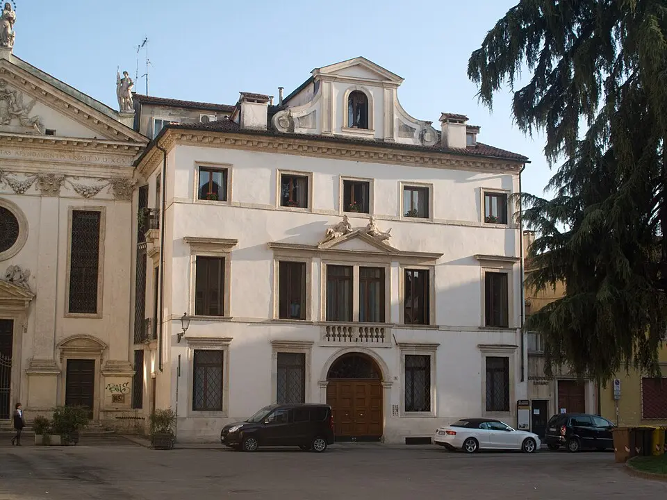 Palazzo Roma