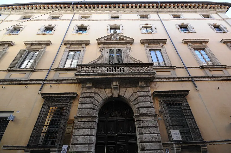 Palazzo Vecchiarelli