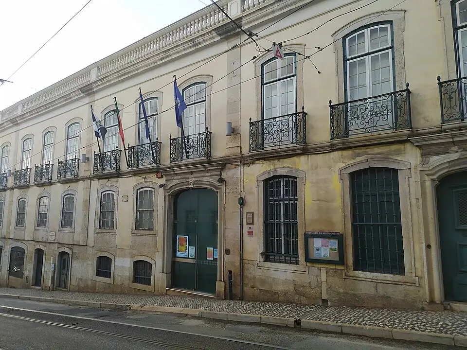 Prédio seiscentista, também conhecido por Palácio Cabral