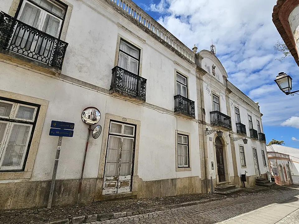 Palácio dos Condes de Avilez