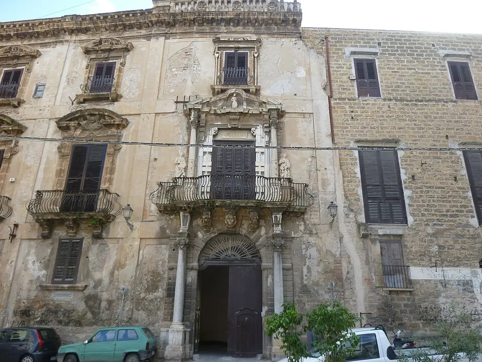Palazzo Ugo delle Favare