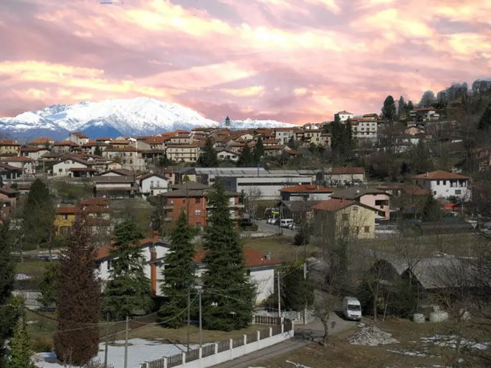 Slika: Davide9191 at Italian Wikipedia · Public domain Bedero Valcuvia