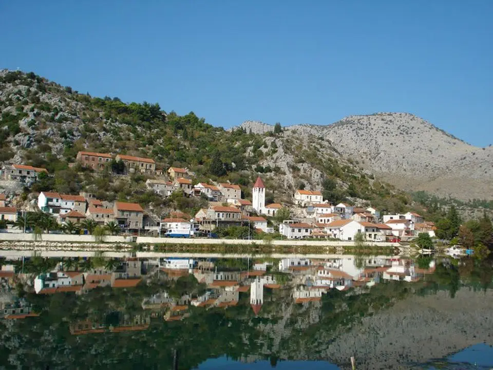 Slika: Nips08 at Croatian Wikipedia · Public domain Krvavac