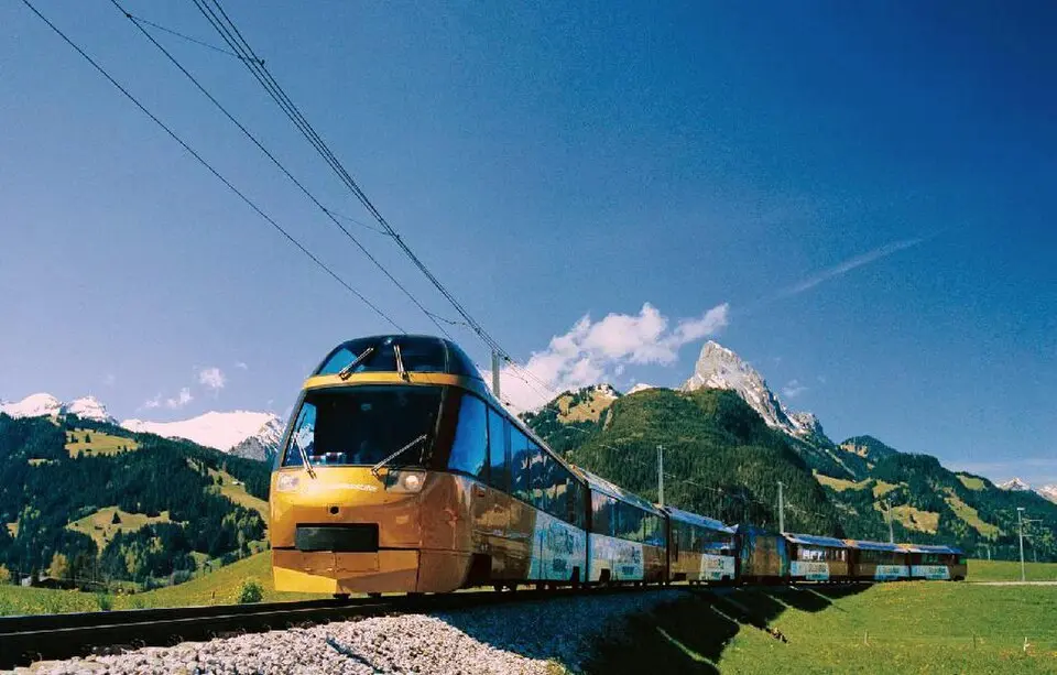 Obrázok: ZachT · Public domain Montreux Berner Oberland Bahn