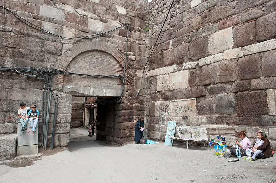 Parmak Kapı, Ankara Kalesi