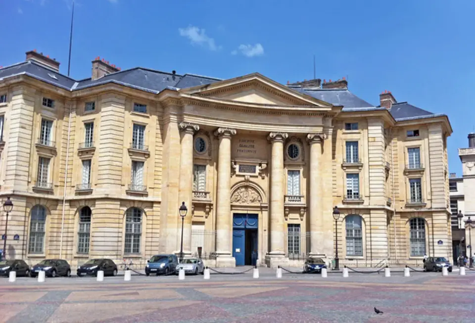 Univerza Panteon - Assas