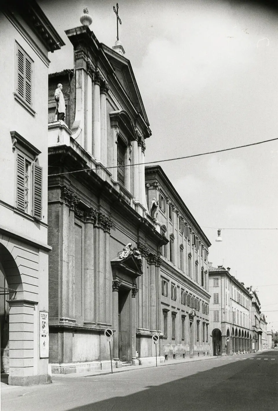 San Vincenzo, Modena