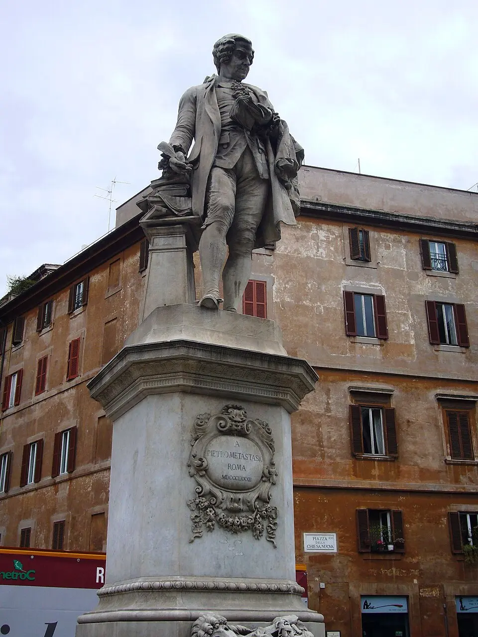 Monumento a Pietro Metastasio